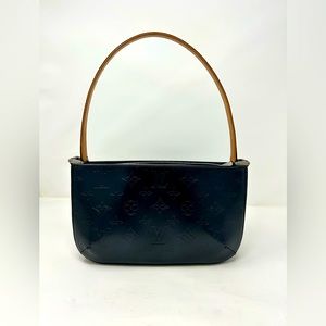 AUTHENTIC Louis Vuitton Vernis Blue Noir Monogram Mat Fowler pouchette h…